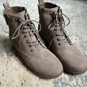 NEW Market + Spruce Women’s Lace-Up Booties Size 8